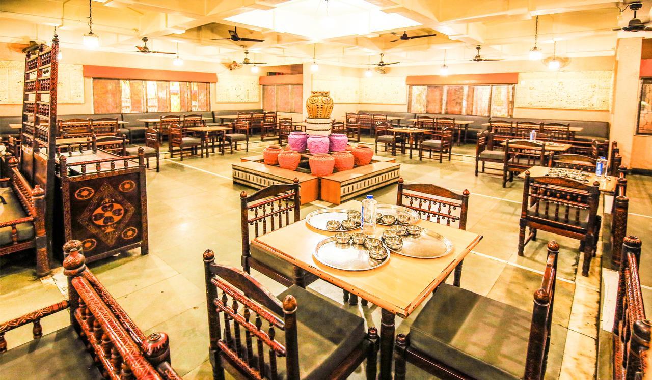 Hotel Sangam Karad ภายนอก รูปภาพ